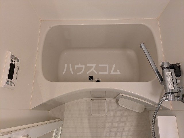 13/30 浴室
