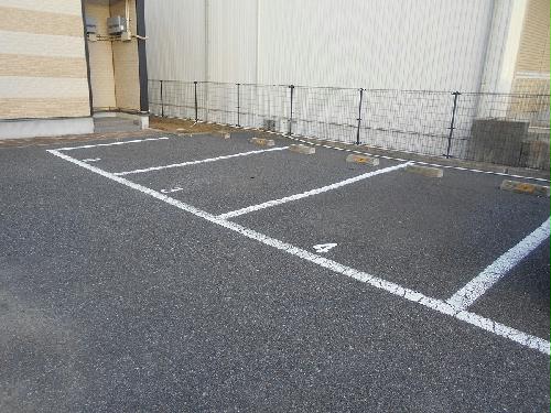 12/13 駐車場