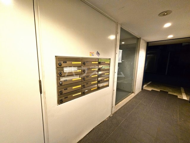 21/26 エントランス