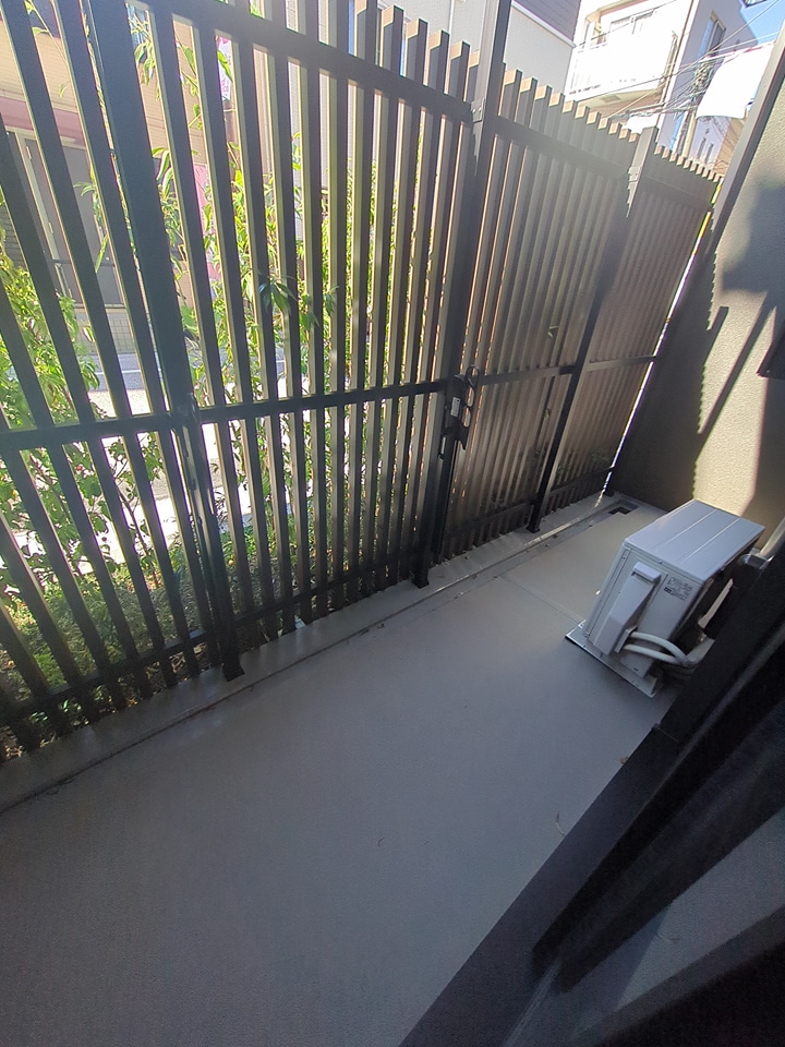 16/27 バルコニー