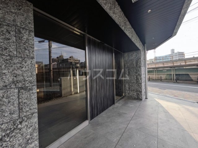 2/6 エントランス