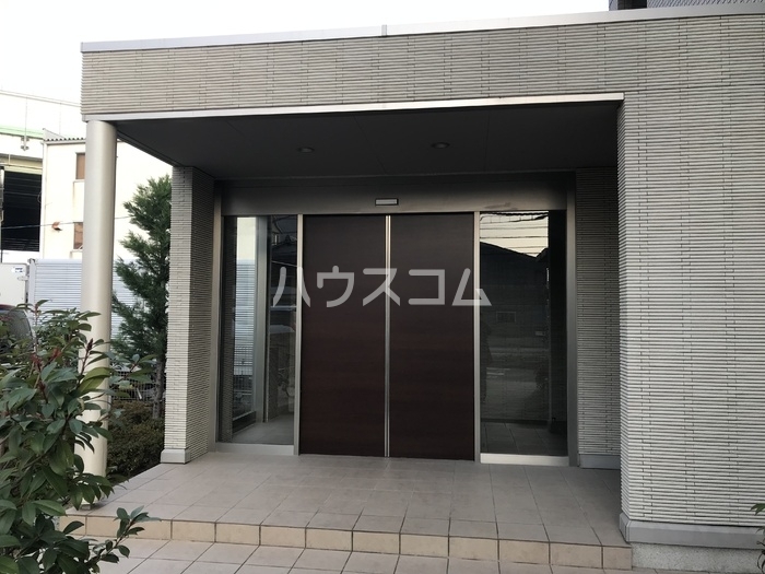 17/28 エントランス