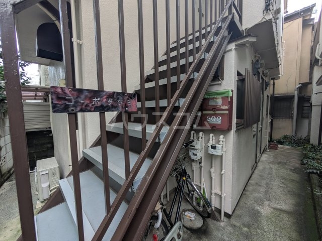 13/17 エントランス