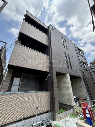 Ａｌｂａ　Ｔｅｒｒａｃｅの外観