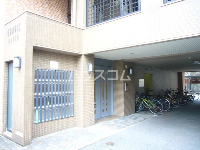 20/29 エントランス