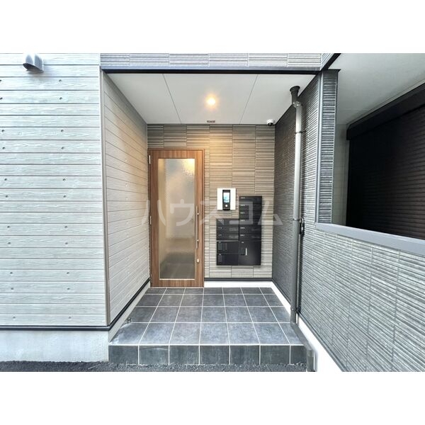 14/21 エントランス