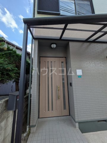 2/3 エントランス