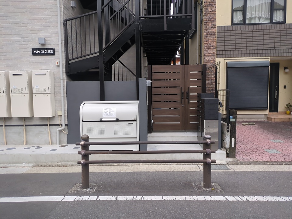 23/26 エントランス