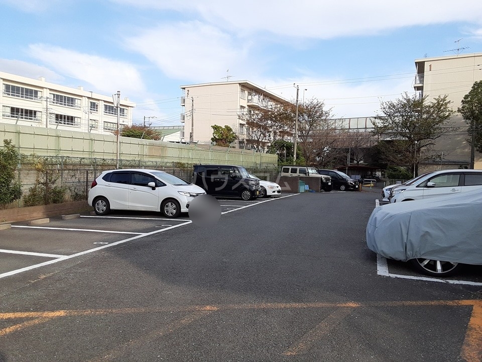 2/10 駐車場