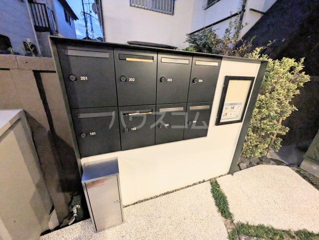 2/5 エントランス