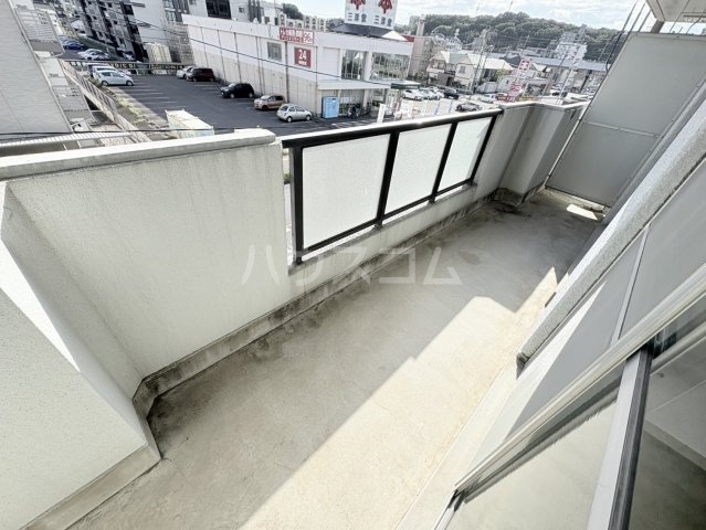 21/30 バルコニー