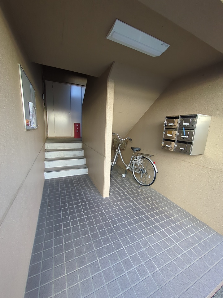 20/25 エントランス