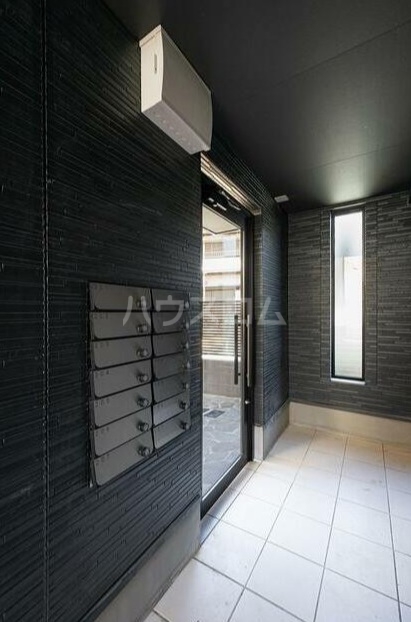 16/26 エントランス