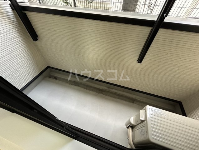 18/27 バルコニー