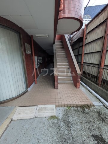 1/5 エントランス