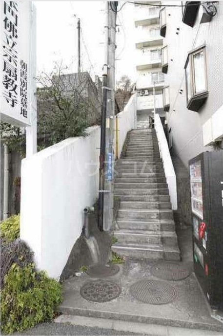 14/16 エントランス