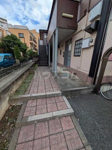 20/29 エントランス