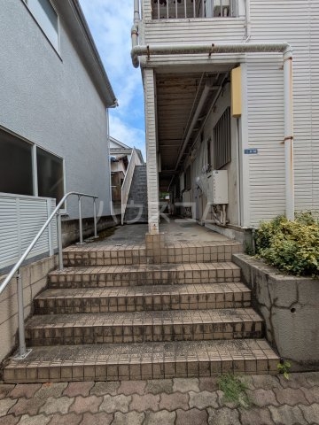 3/5 エントランス