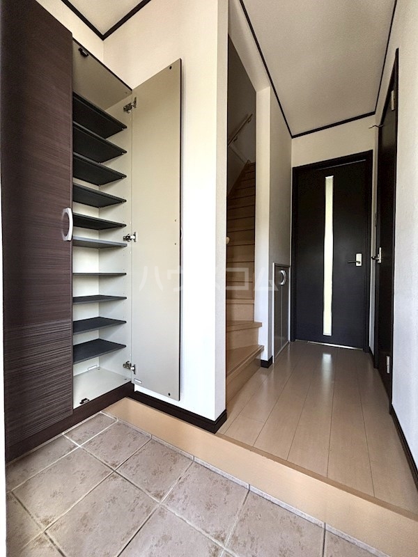 19/21 エントランス