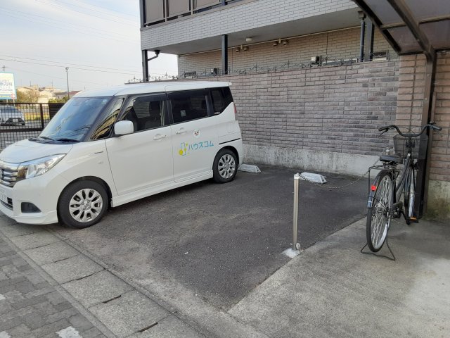 25/30 駐車場