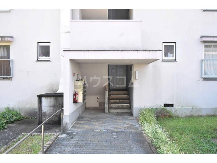 16/24 エントランス