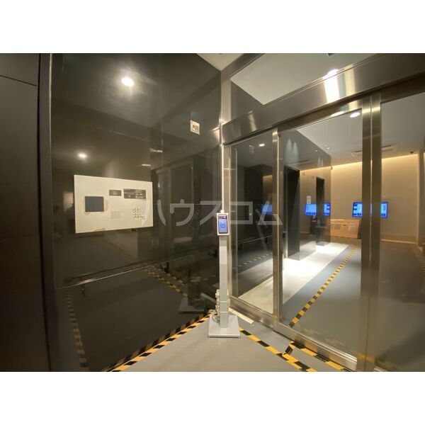 2/4 エントランス