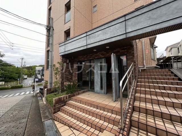 2/10 エントランス