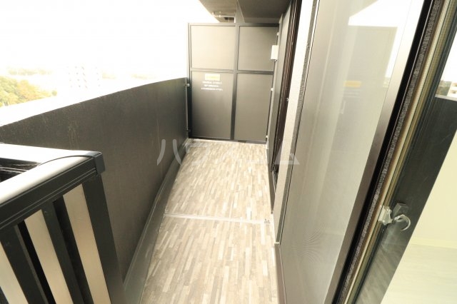 19/30 バルコニー