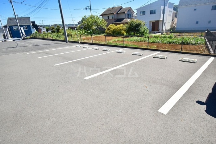17/26 駐車場