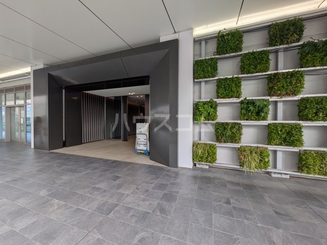 2/3 エントランス