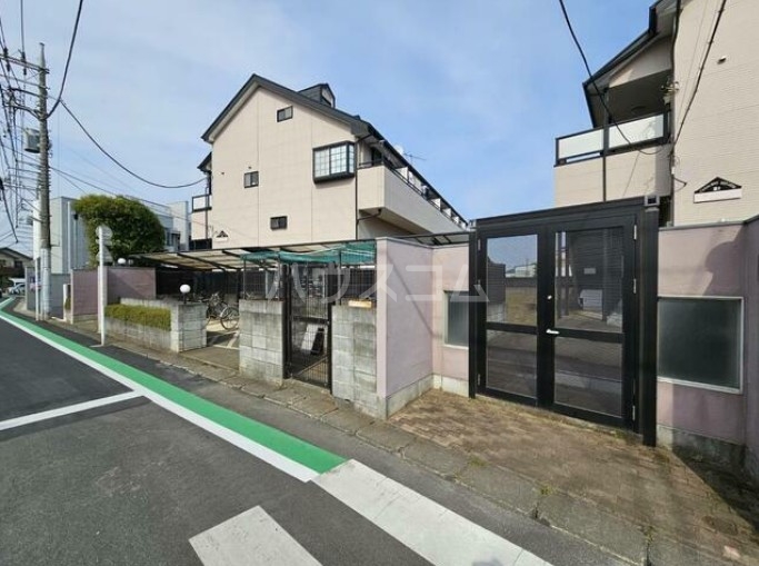 19/29 エントランス