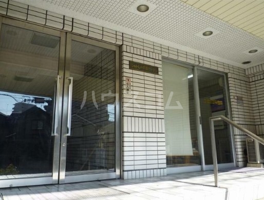 17/25 エントランス