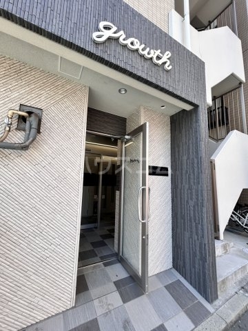 25/30 エントランス