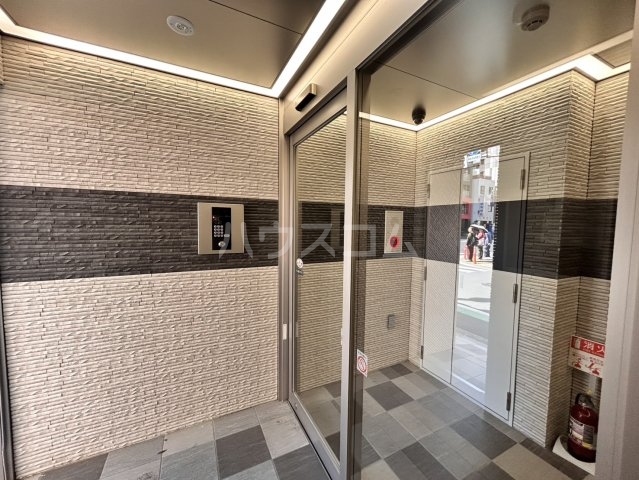 2/8 エントランス