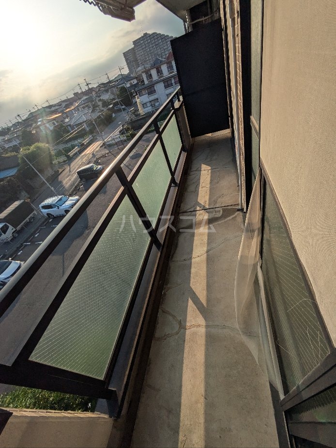 19/30 バルコニー