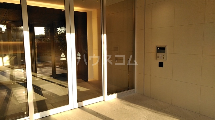 22/30 エントランス