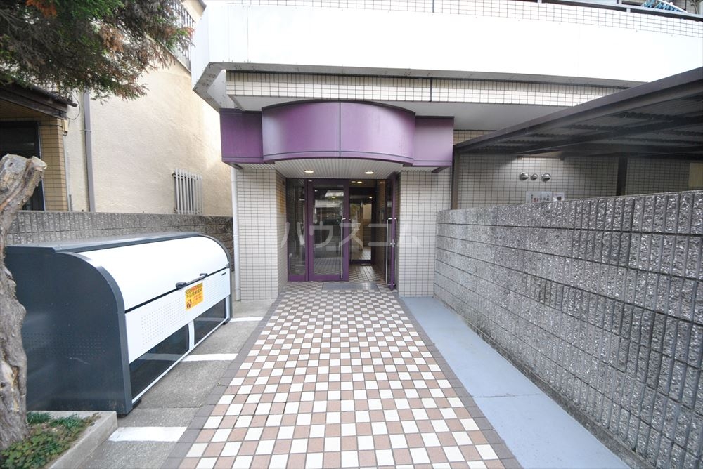 19/24 エントランス