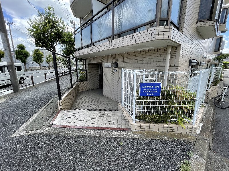 3/6 エントランス