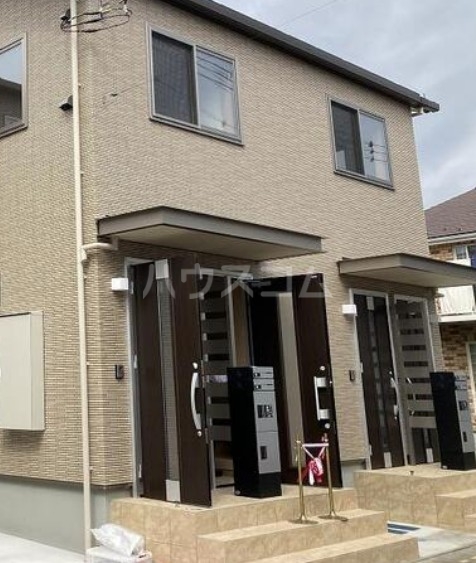 18/28 エントランス