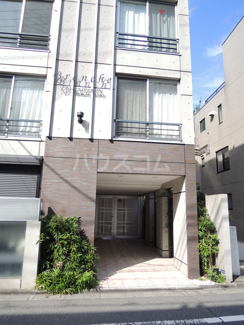 21/27 エントランス