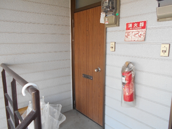 13/22 エントランス