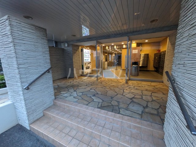 29/30 エントランス