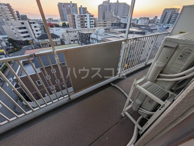 19/30 バルコニー