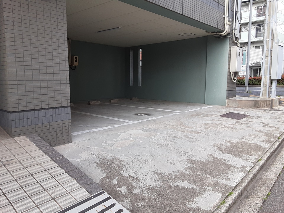 26/29 駐車場