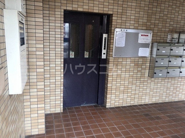 2/11 エントランス