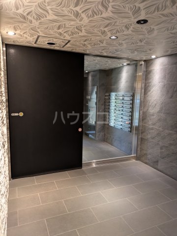 20/30 エントランス