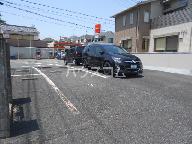 28/30 駐車場
