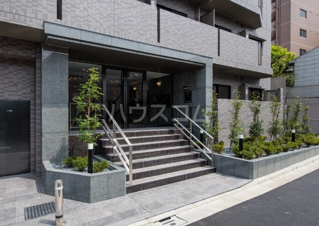 20/24 エントランス