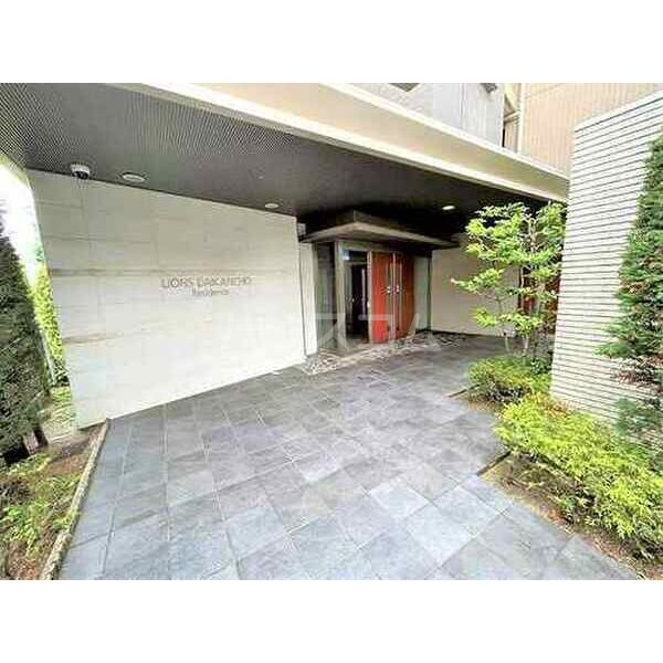 14/22 エントランス