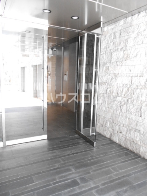 14/23 エントランス